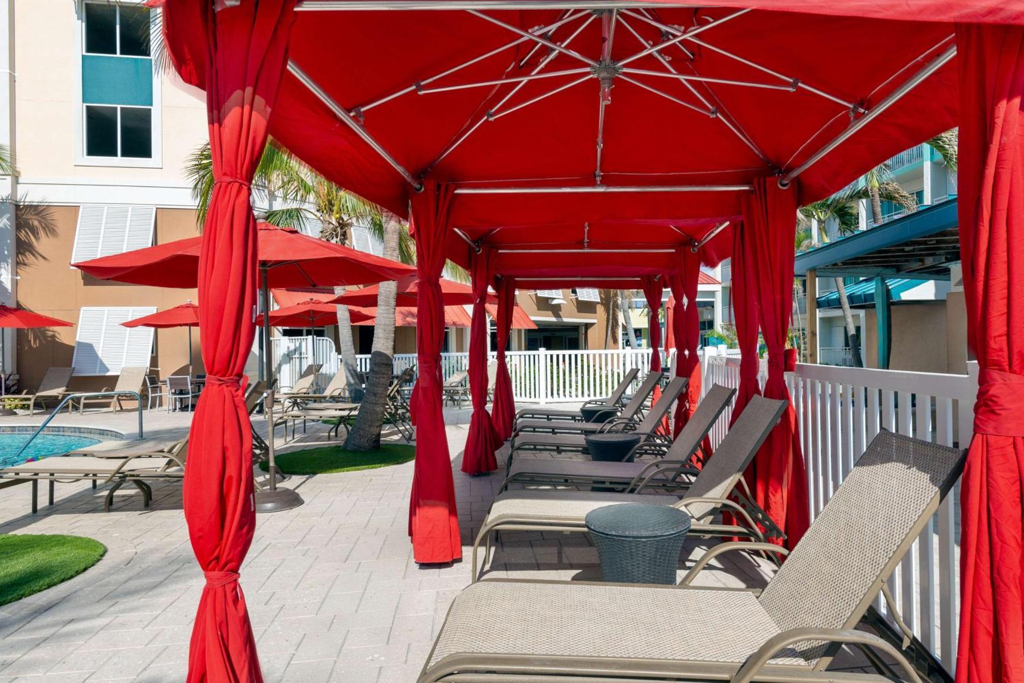 Hampton Inn And Suites Clearwater Beach Buitenkant foto